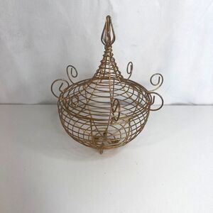 Vintage Gold Toned Metal Wire Basket Removable Lid Seashell Egg Fruit Basket MCM